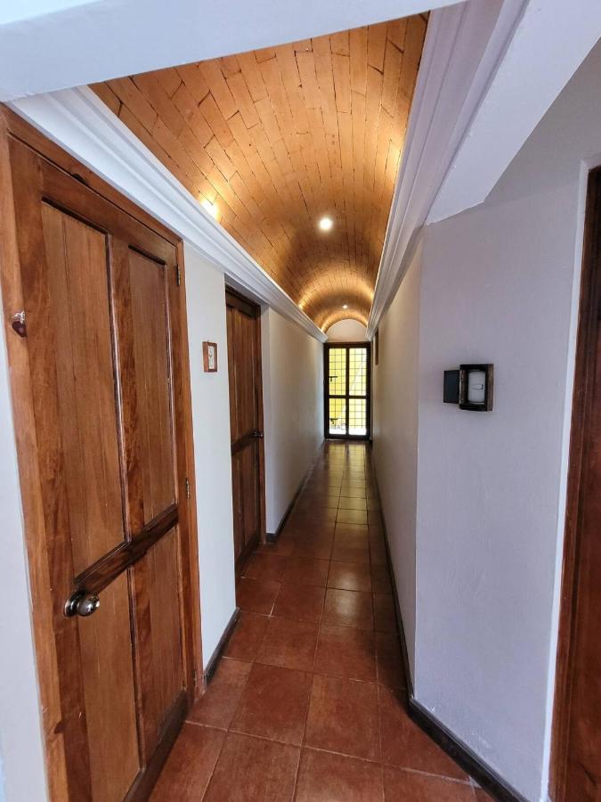 Amplia Casa Antigua Guatemala Con Pergola Y Jardin Βίλα Εξωτερικό φωτογραφία